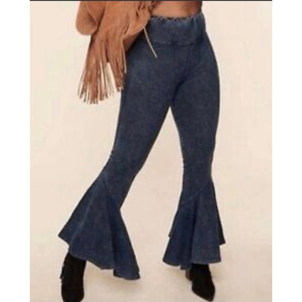 Earthbound Trading Co Boho Ruffle Bell Bottom Flare Pants Size Medium Gray